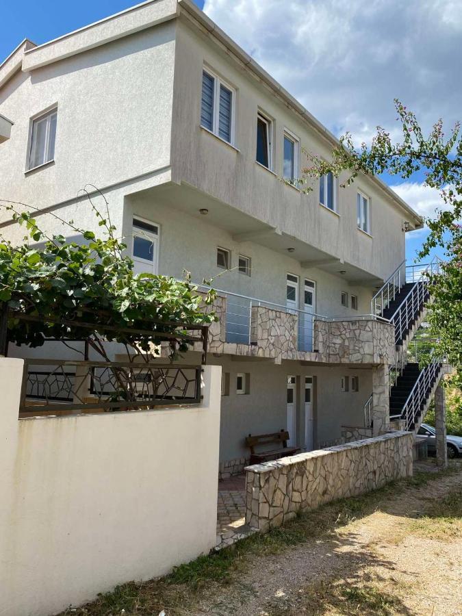 דוברה וודה Apartments Vila Kurtagic מראה חיצוני תמונה